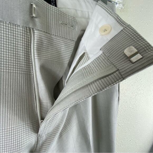 ASOS Gray Checkered Patterned Straight Cuffed Leg Trousers Size 28 - Picture 6 of 7